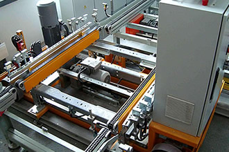 鏈條輸送機(jī)